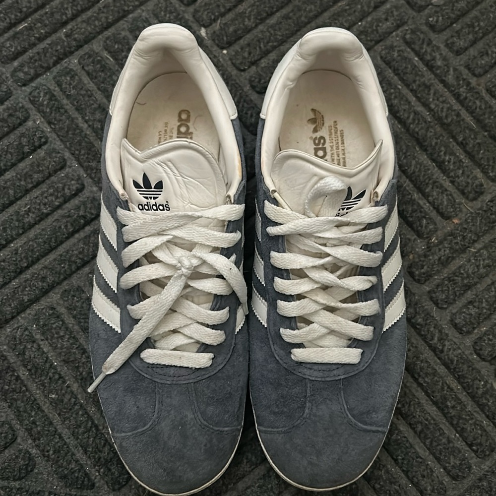 Gazelle shoes blue size men 8